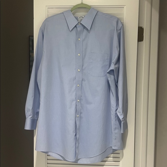 Brooks Brothers Other - Men’s Brooks Brothers Regent Button Down Size 17 1/2-2/3. Plain Blue long sleeve